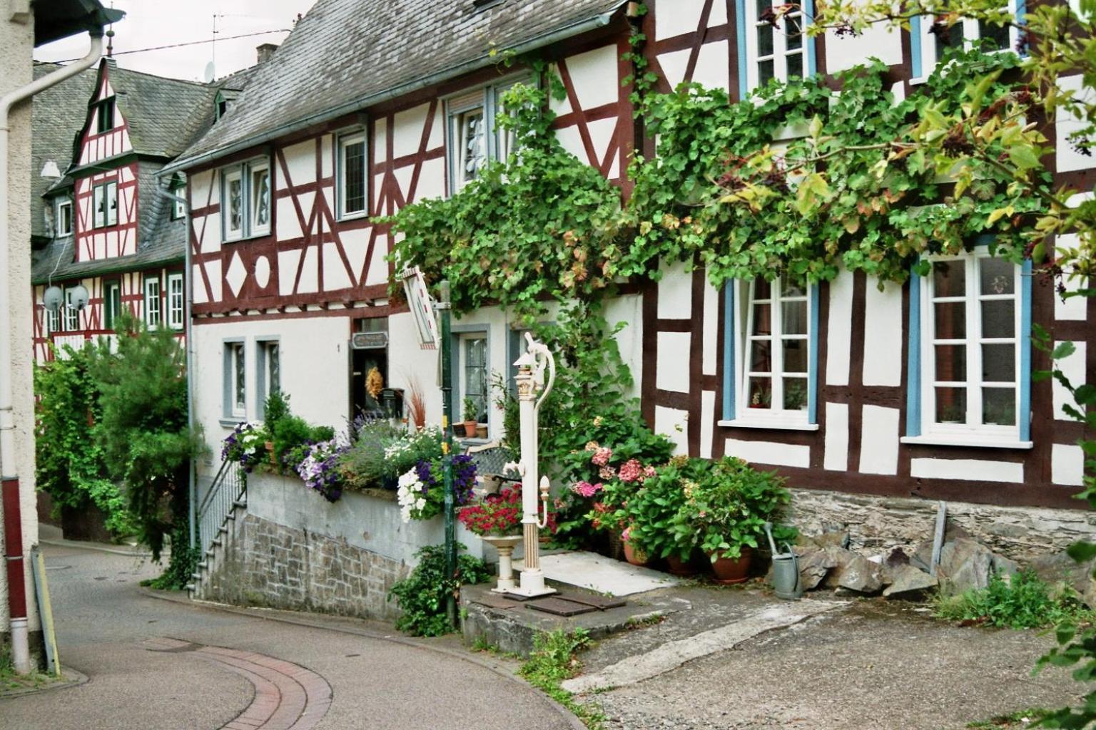 Gaestehaus Ina-Maria, Apartments Obernhof Esterno foto